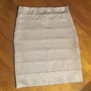 Suzy Shier super stretchy Mini skirt Sz M🌸